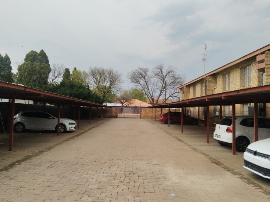1 Bedroom Property for Sale in Die Bult North West